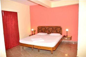 אוטי Hotel Charring Cross מראה חיצוני תמונה