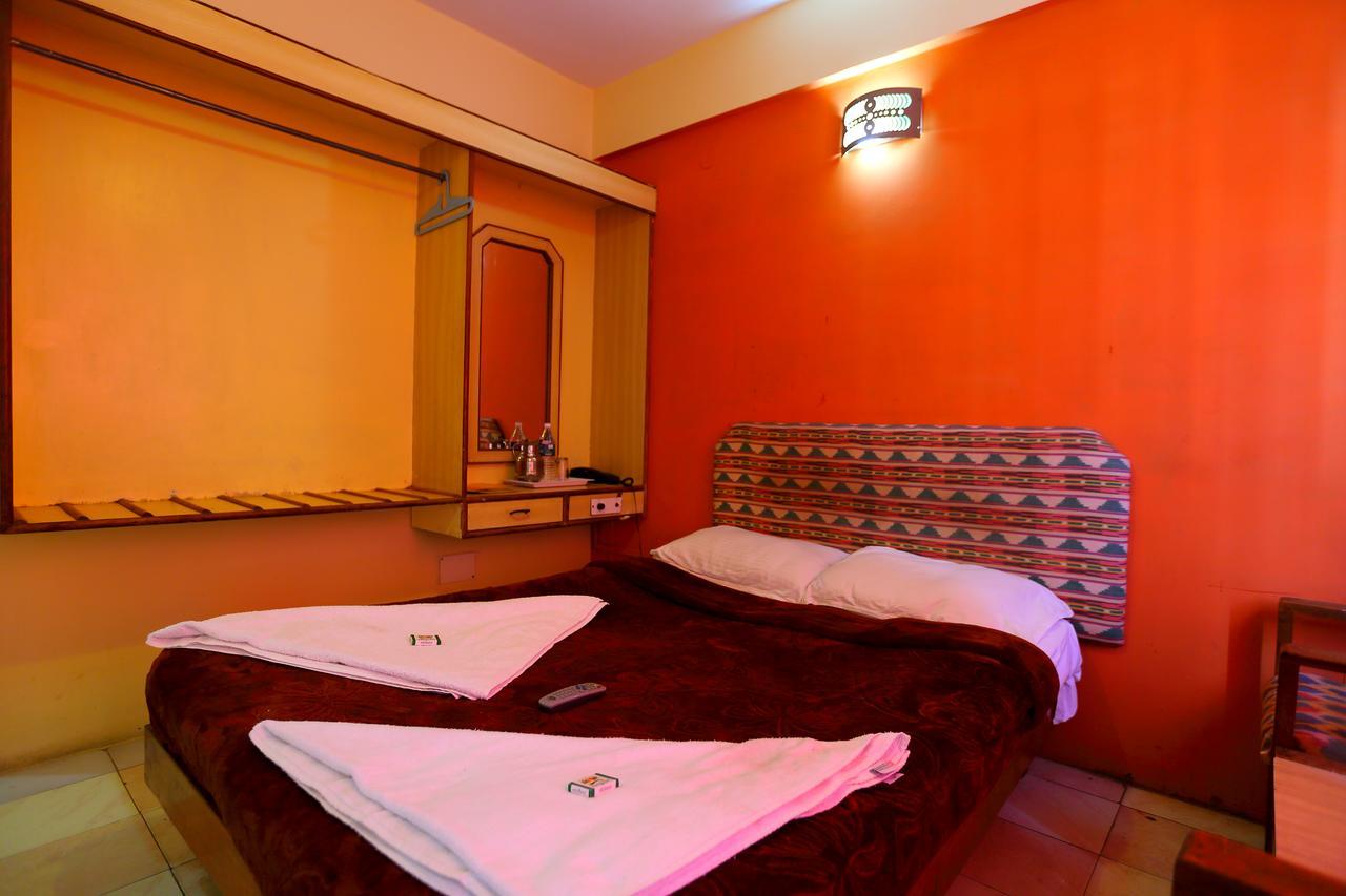 אוטי Hotel Charring Cross מראה חיצוני תמונה