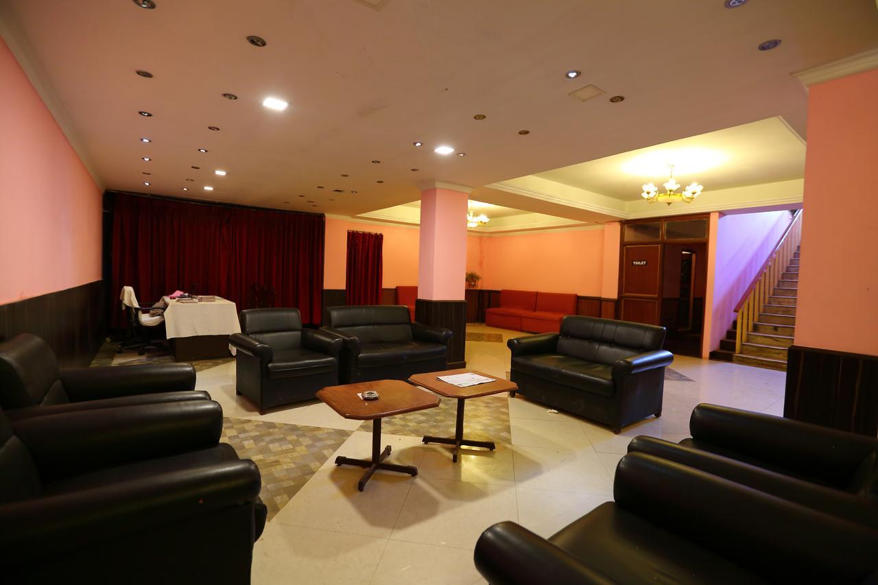 אוטי Hotel Charring Cross מראה חיצוני תמונה