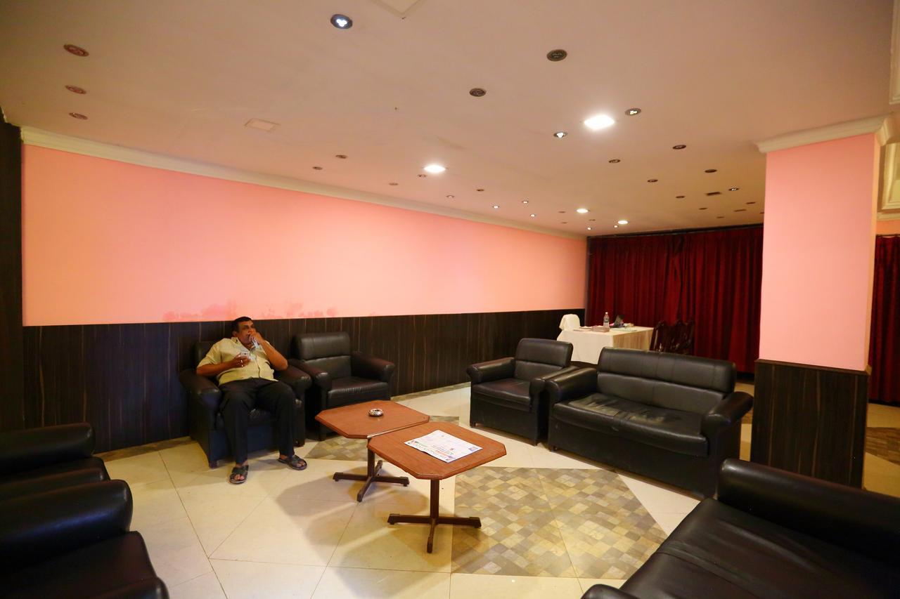 אוטי Hotel Charring Cross מראה חיצוני תמונה